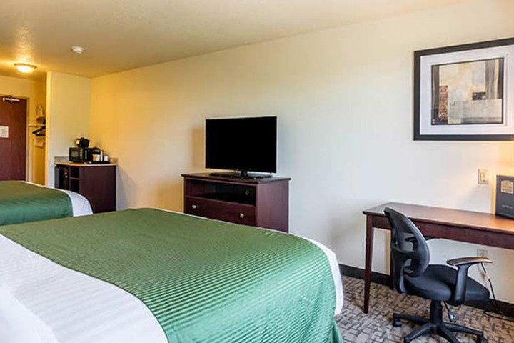 Room 10 of 31