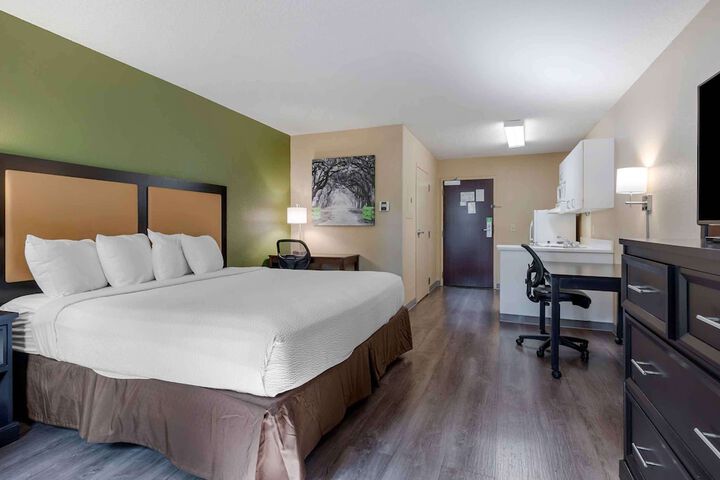 Room 14 of 29