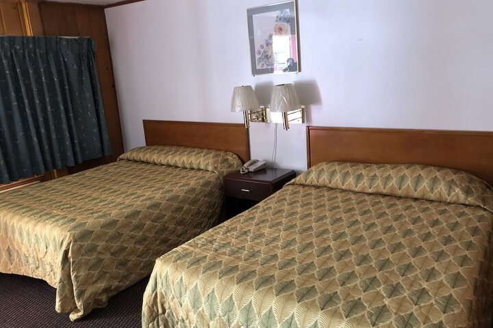 Sun N Snow Hotel