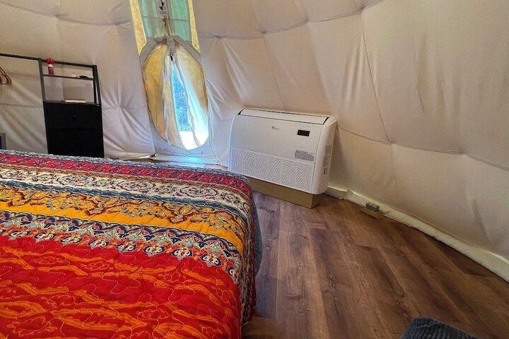 Mountain Aire Cottages Inn & Glamping