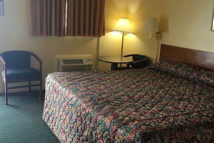 Room 16 of 31