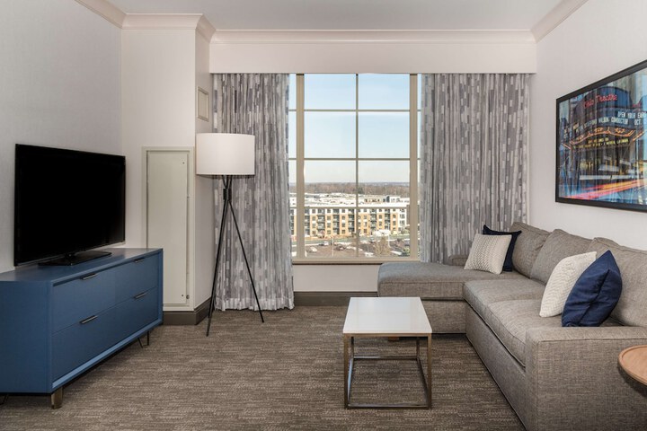 Hilton Columbus / Polaris
