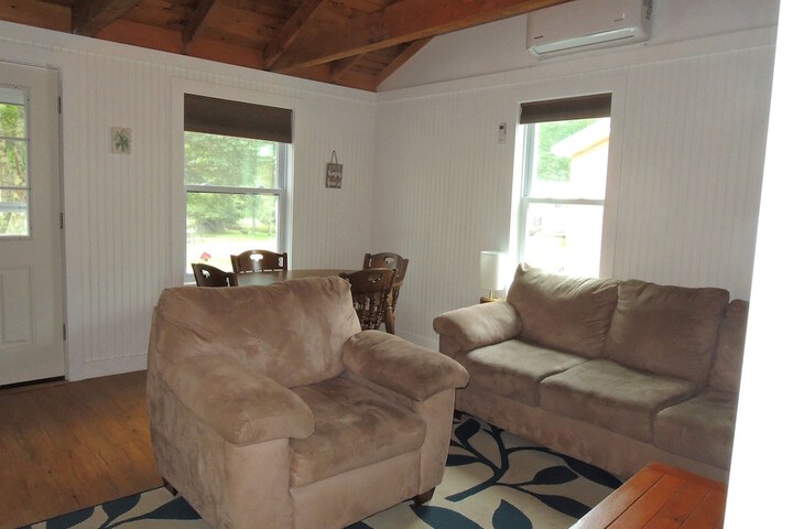 Shorelands Guest Resort and Cottages
