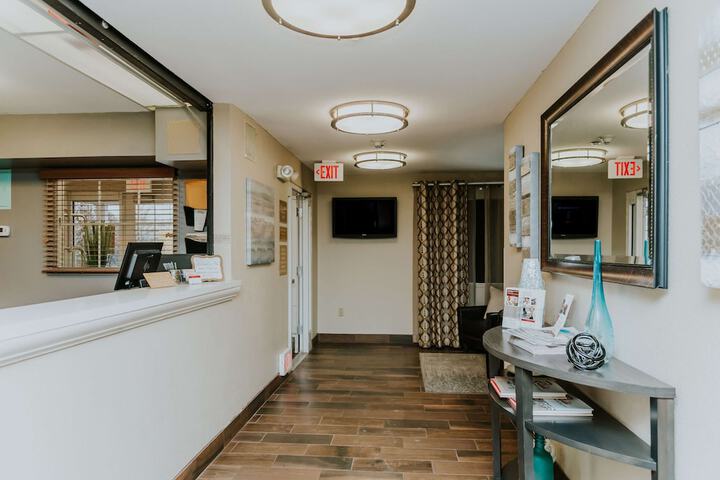 Sonesta Simply Suites Minneapolis Richfield