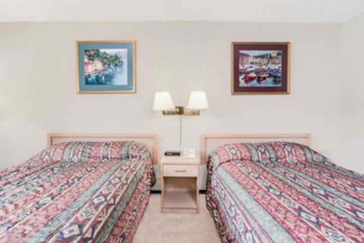Howard Johnson Inn Enderby
