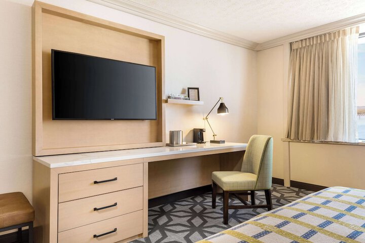 Galt House Hotel Trademark Collection by Wyndham