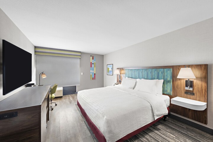 Room 16 of 27