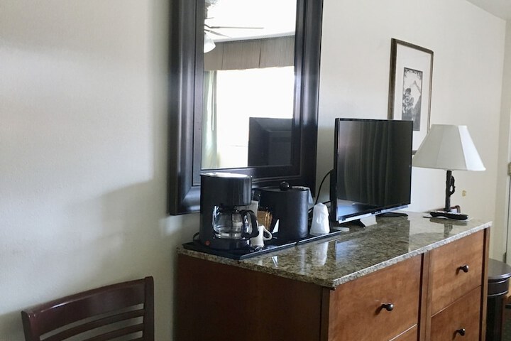 Room 19 of 44