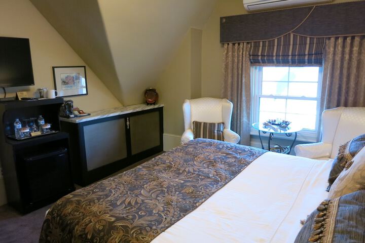 The Woodview Inn