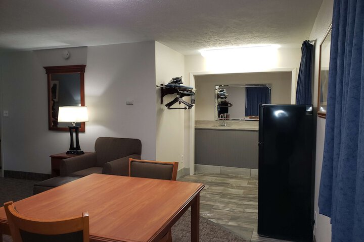 Room 28 of 42