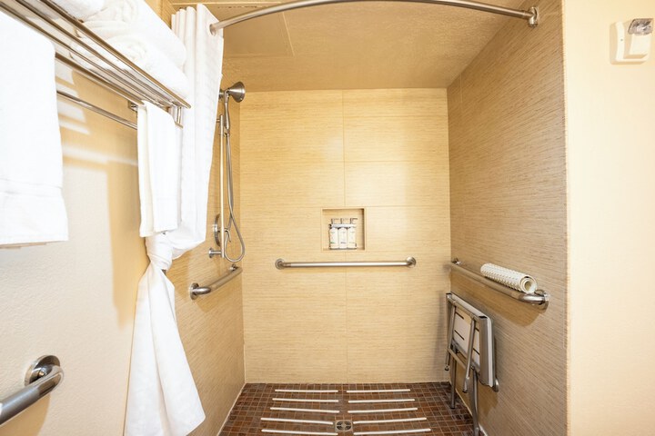Grand Canyon Hotel and Suites