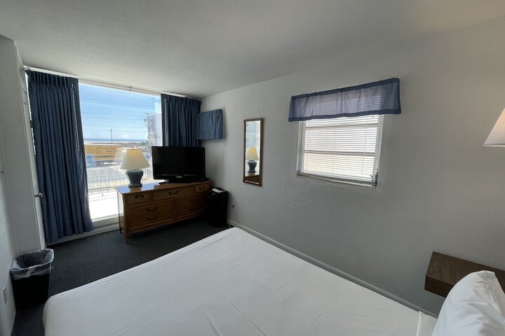 Room 48 of 56