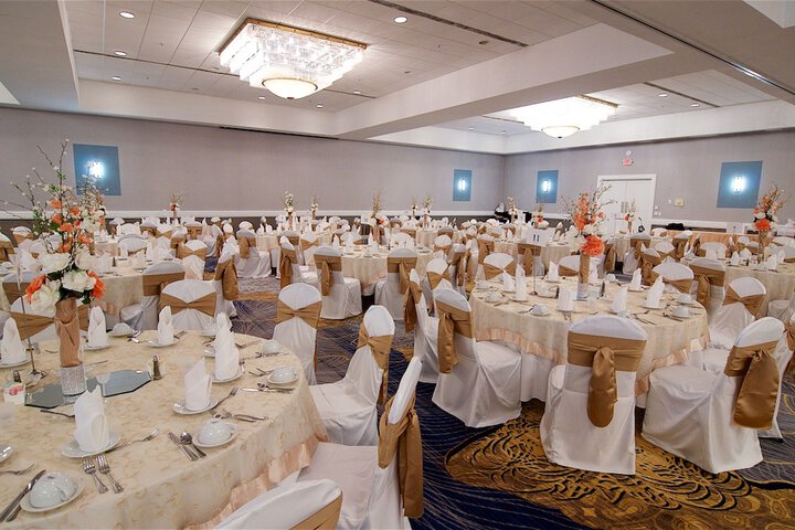 Ballroom/Hall 37 of 42