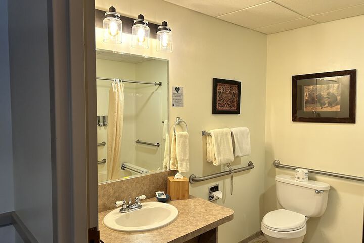 Room 124 of 260