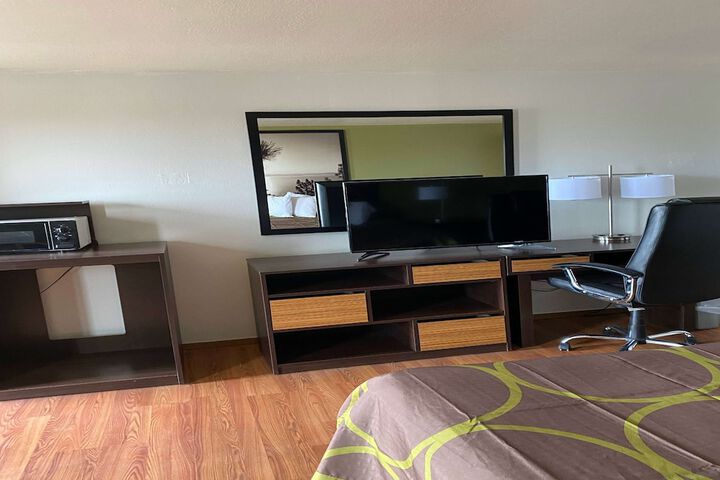 Room 20 of 38