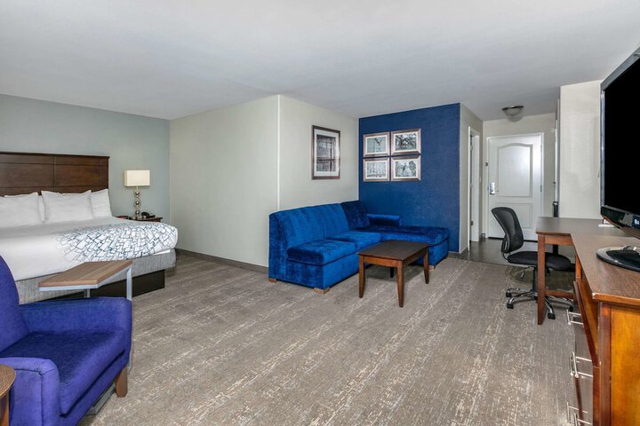 Room 20 of 28