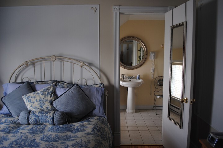 Room 10 of 41