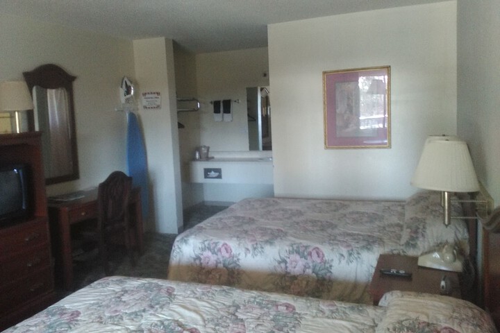 Room 14 of 42
