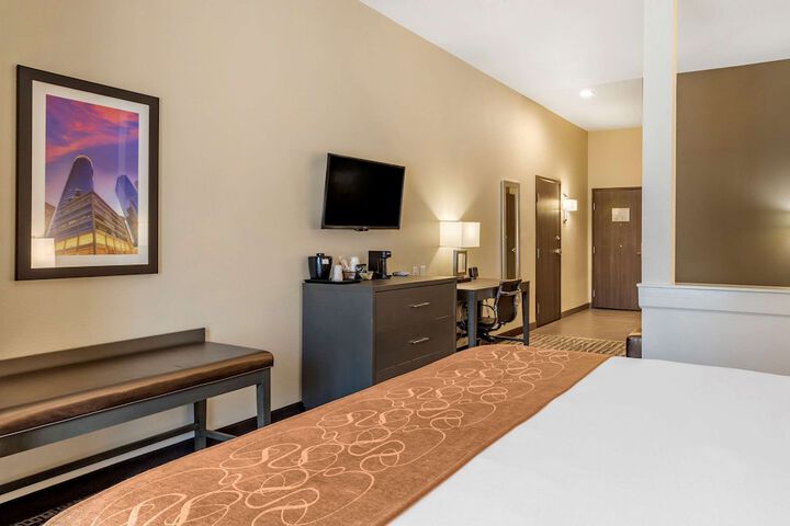 Room 27 of 49