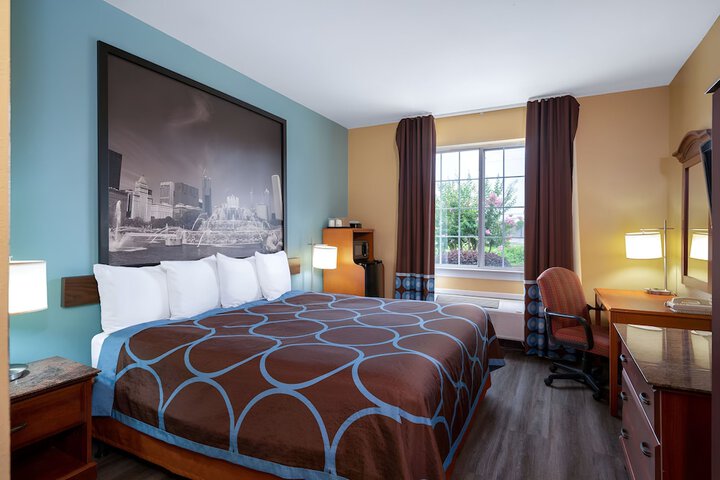 Room 6 of 22