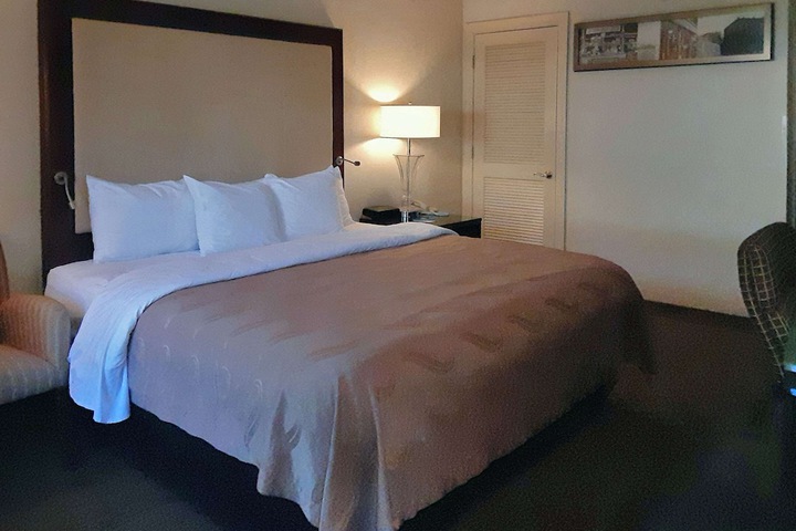 Room 20 of 44