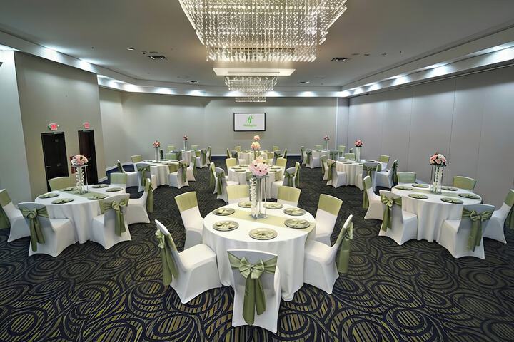 Holiday Inn Scranton East - Dunmore by IHG