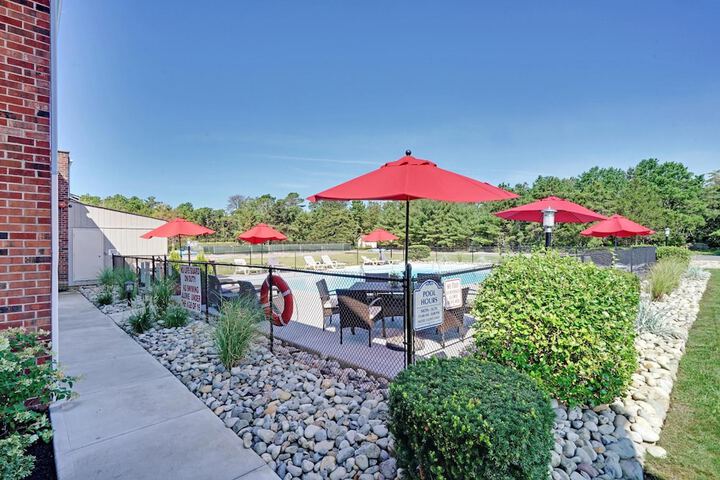 Blue Creek Inn