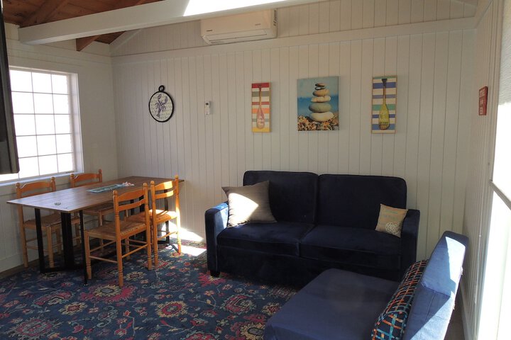 Shorelands Guest Resort and Cottages