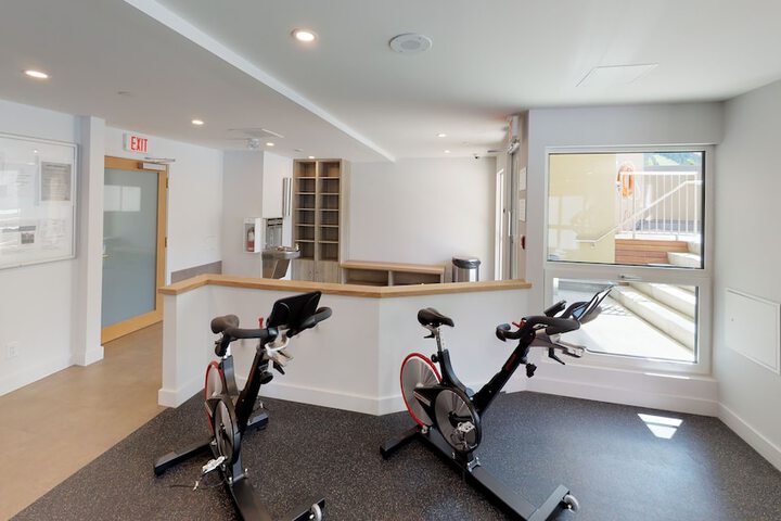 Health and Fitness 320 of 330