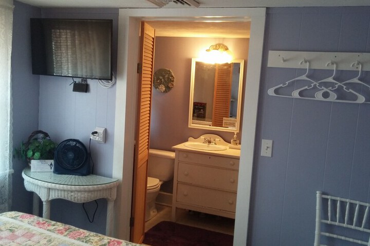 Island Guest House B & B