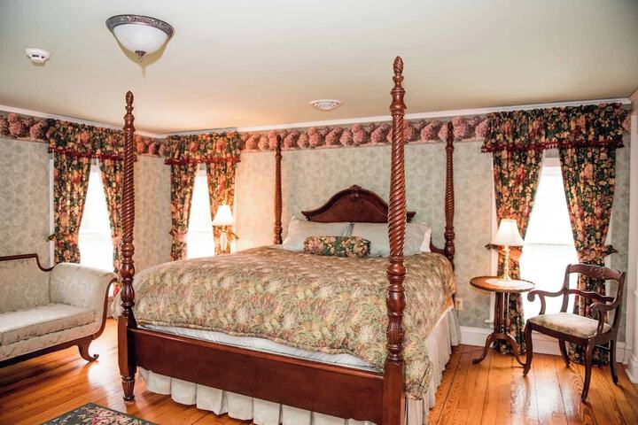Springside Inn