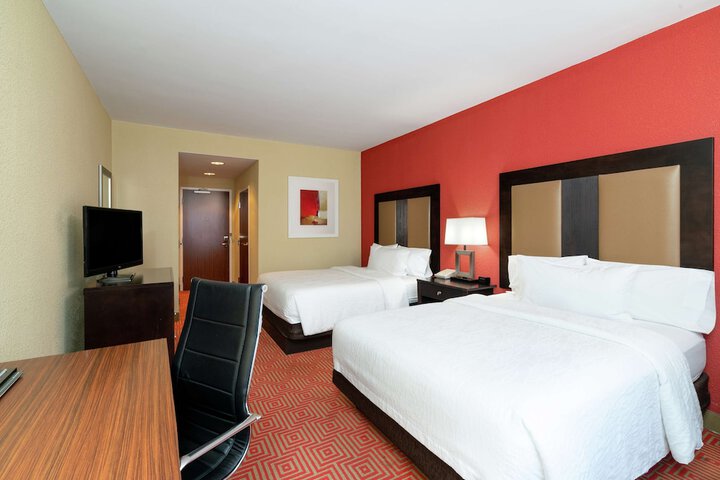 Room 15 of 32