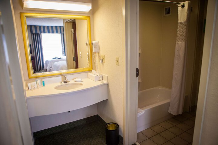 Room 15 of 42