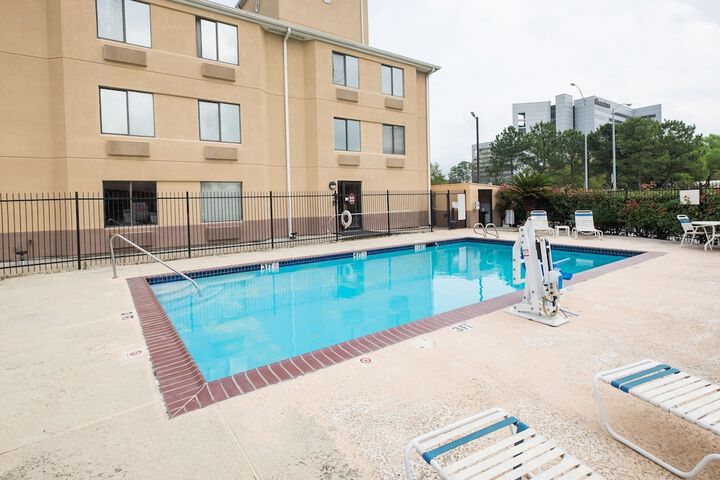Pool 2 of 38