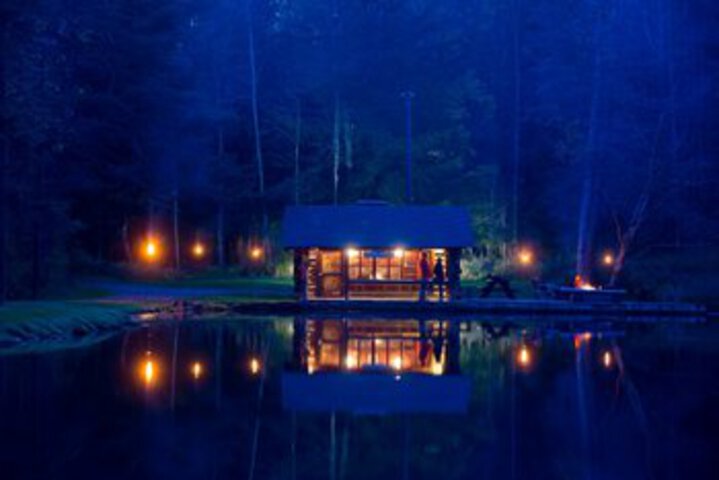 Hotel 7 of 52