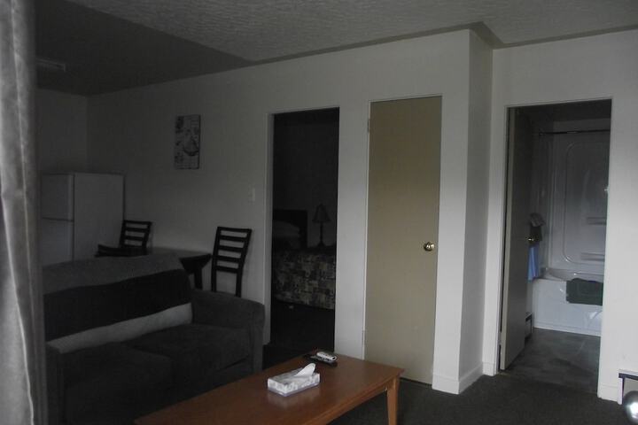Room 17 of 18