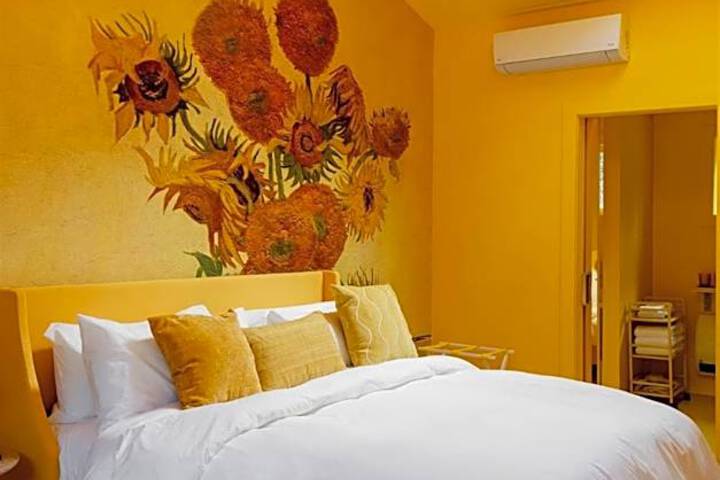 The Norsdale plus CMYK Motel on 10 acres in Phoenicia