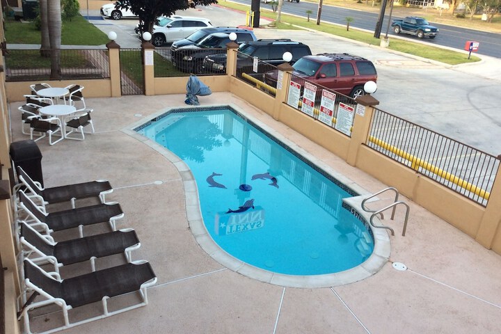 Pool 8 of 72