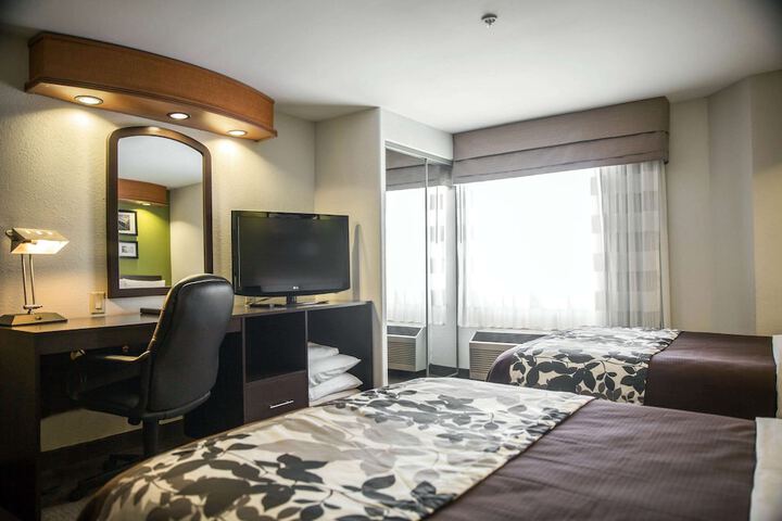 Room 18 of 45