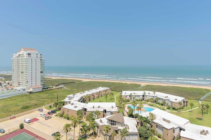 Hotel 5 of 231