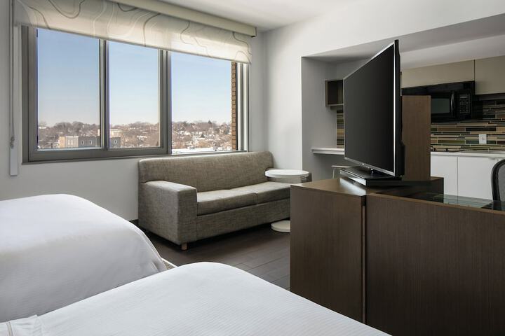 Room 25 of 44