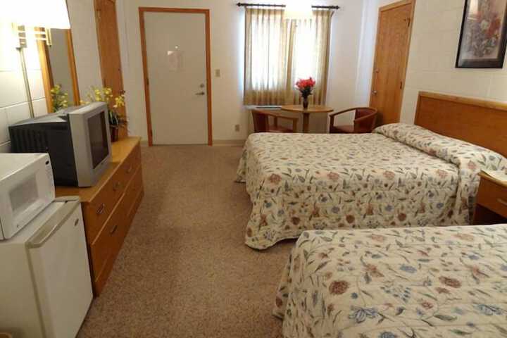 Cresco Motel