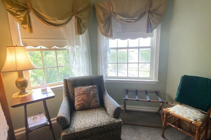 Room 65 of 112