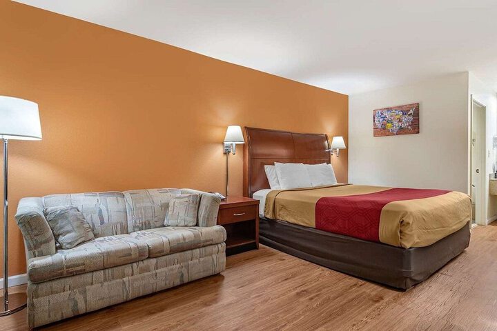Room 5 of 29