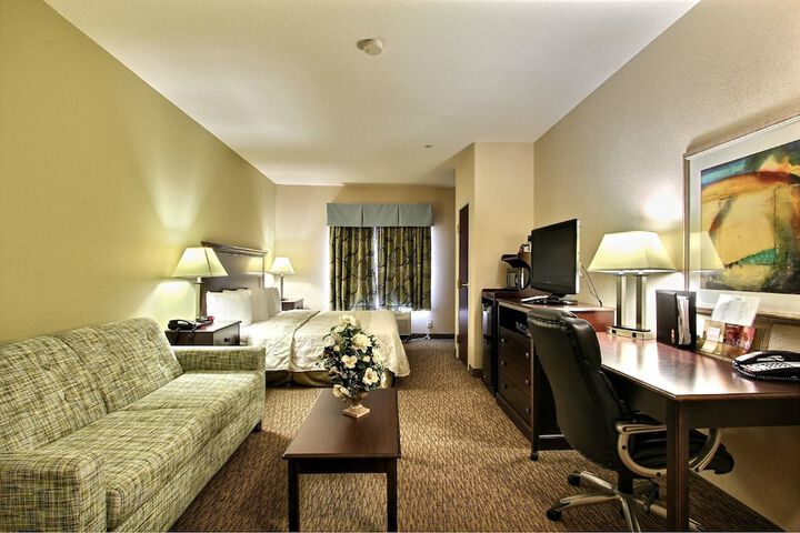 Magnolia Inn & Suites Savannah Airport