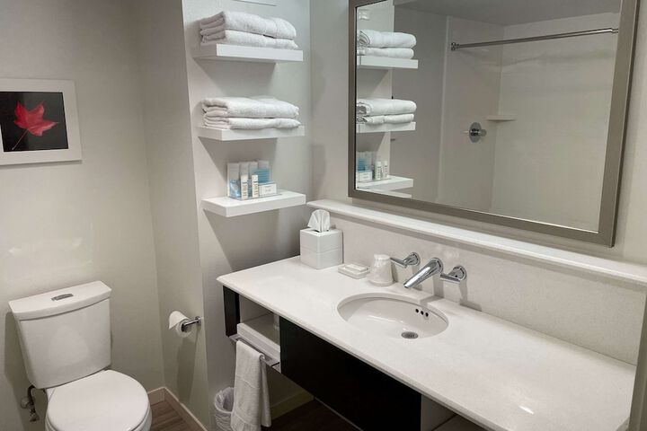 Room 12 of 43