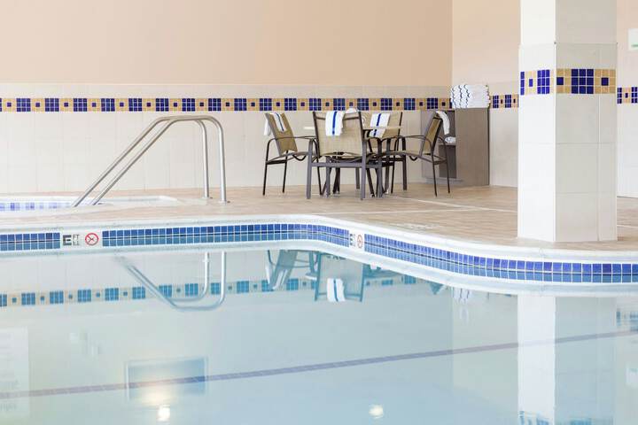 Holiday Inn Manchester Airport by IHG