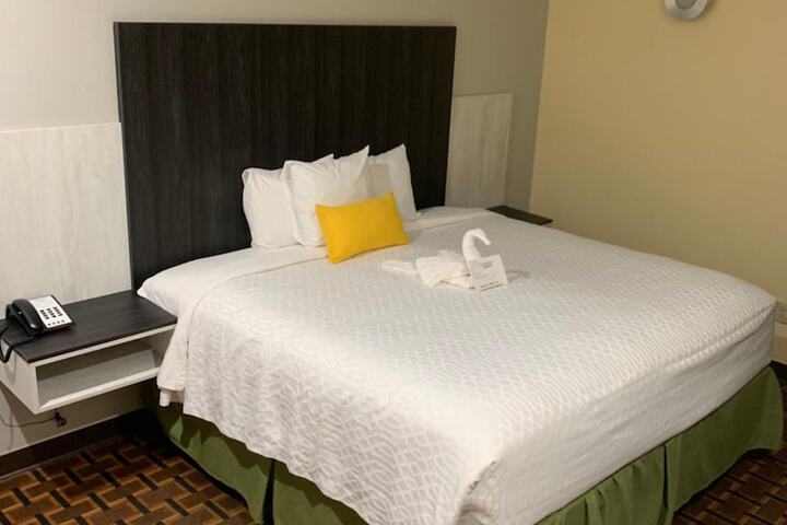 Room 15 of 21