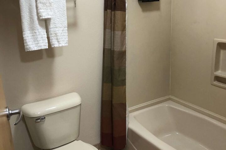 Best Western Dallas Inn & Suites