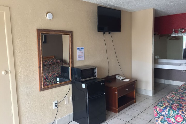 Room 35 of 50